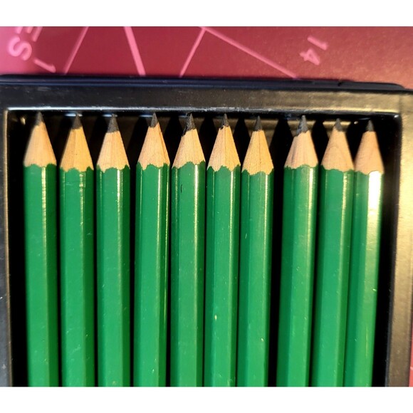 Assorted Prismacolor Premier Colors Pro Art Drawing Graphite Drawing Pencil Sets - Picture 7 of 10